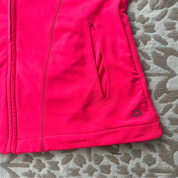 Gap Body Hot Pink Athletic Zipped Vest Size Medium - Picture 3 of 5